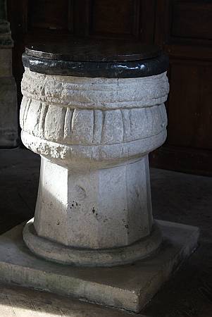 Sydling St. Nicholas - The Font